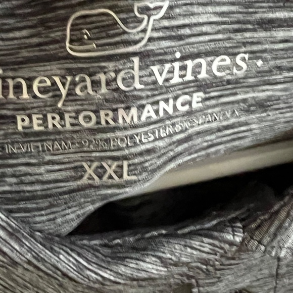 Vineyard Vines - Picture 5 of 7